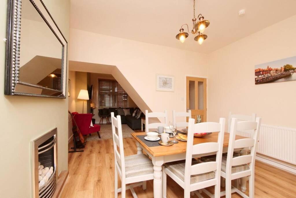 Villa The River Walk House York Extérieur photo