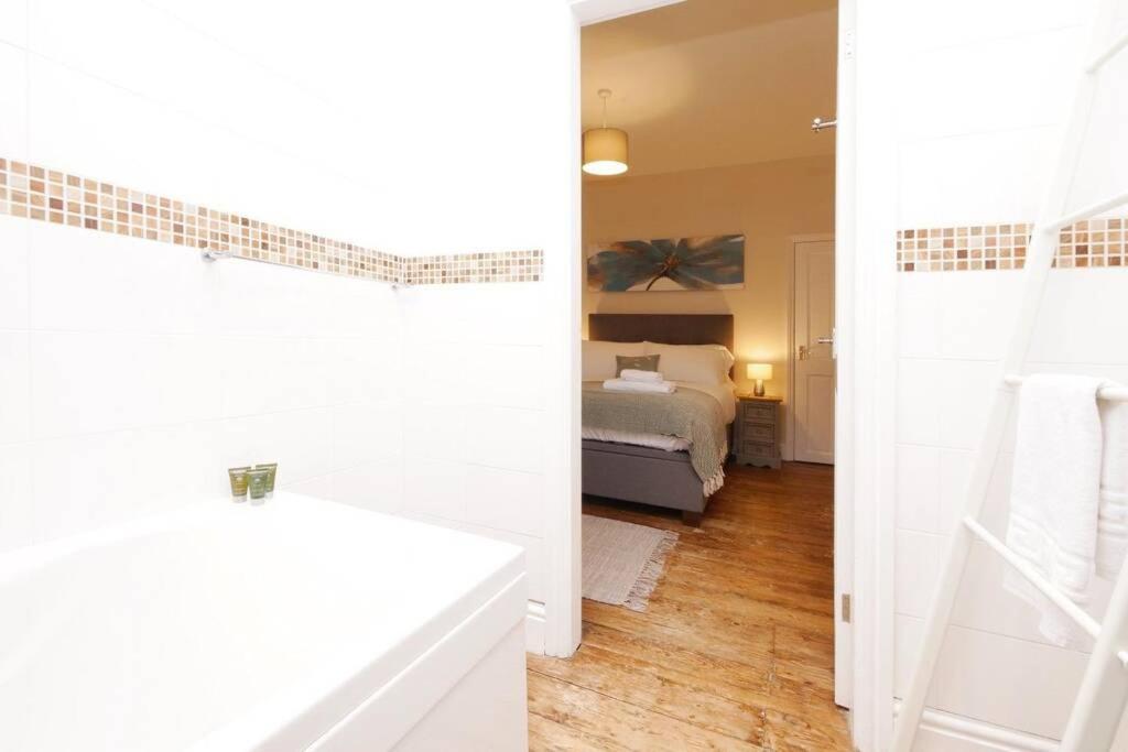 Villa The River Walk House York Extérieur photo